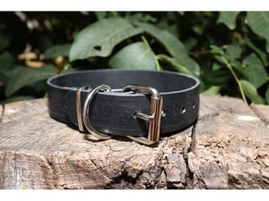 AlexaLeather.u Stylish Black Engraved 30mm