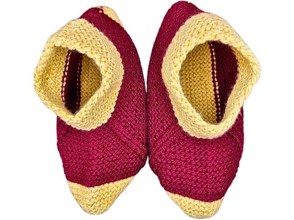 Etnoria pleteni šoke od vune Svetlucavi Korak (vino i pesak, 20cm) – ručni rad