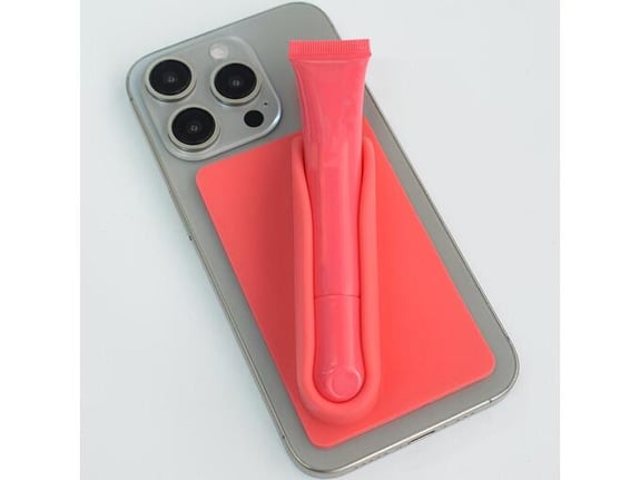 Octobuddy lipstick guava spritz