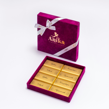 Anika Chocolates classy plush elegant collection 160g