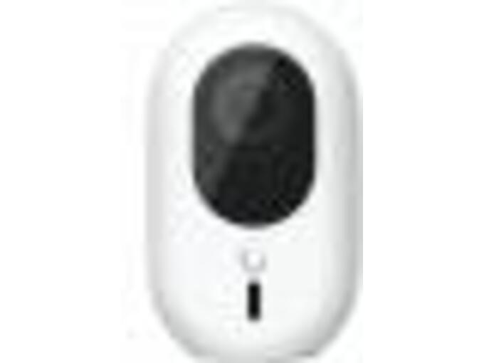 Plug-and-play wireless camera with 4MP resolution and wide-angle lens