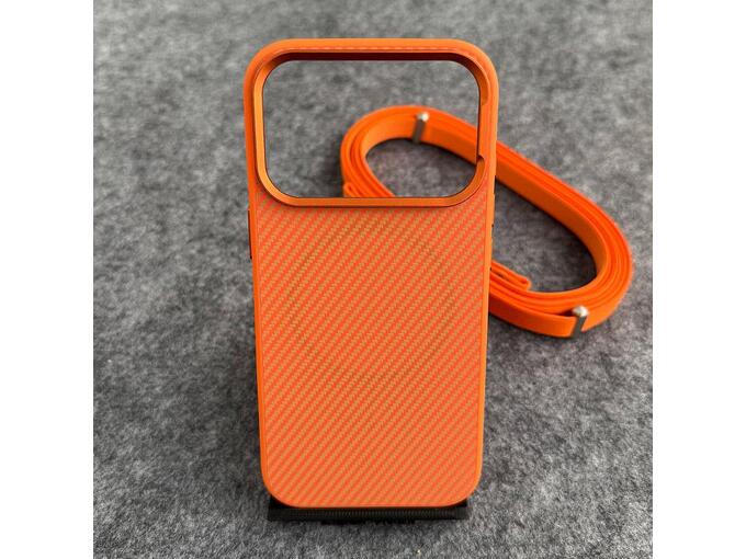 Maska za iPhone 17 Pro narandžasto Carbon Wave